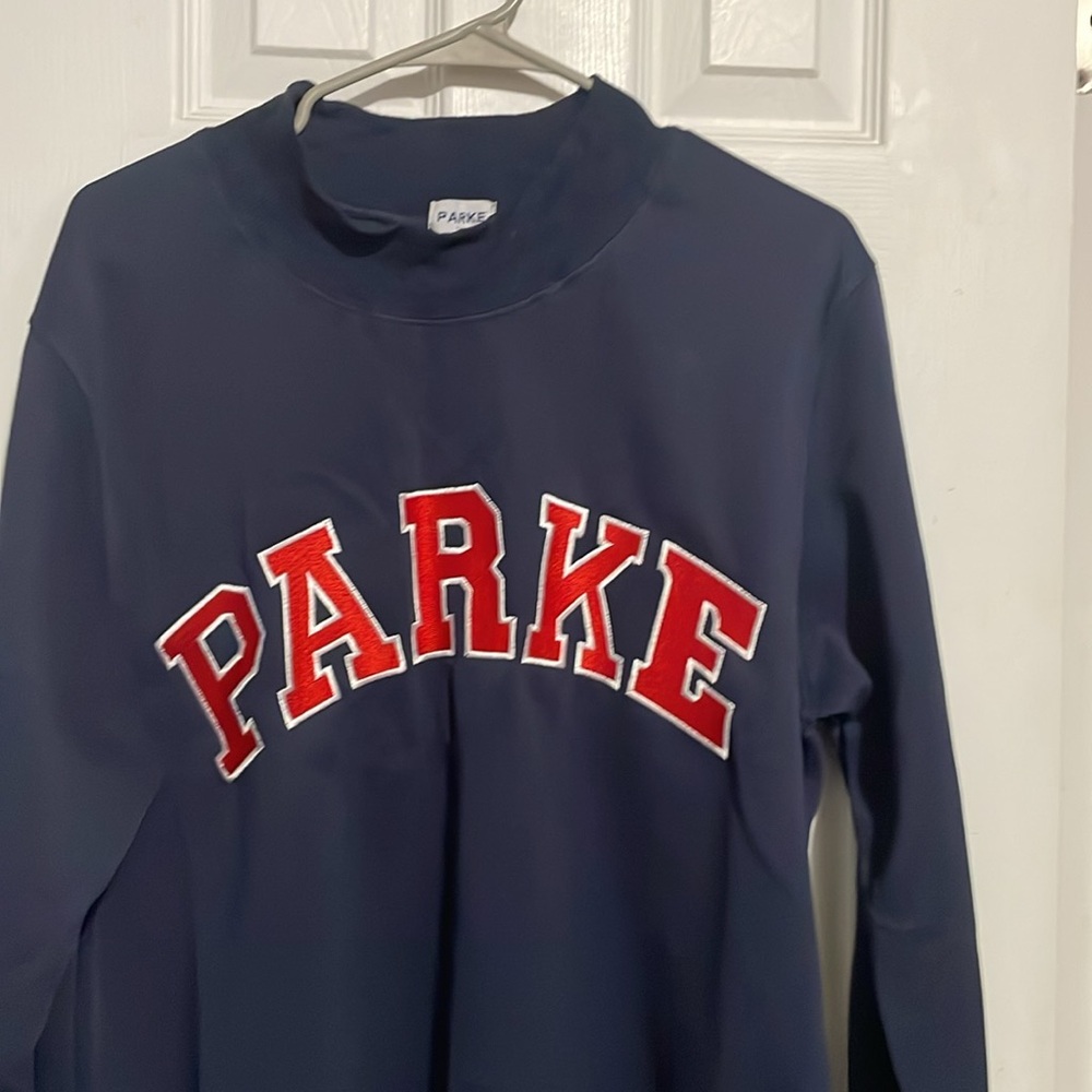 New sweatshirt size large - Picture 2 of 4